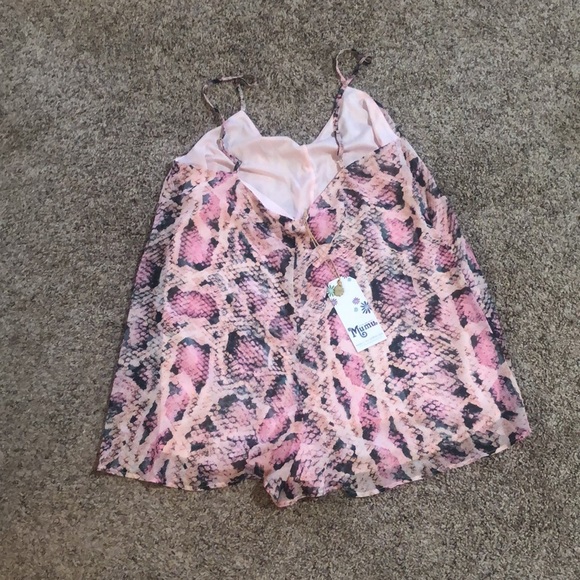 ShowMeYourMuMu Romper - Picture 2 of 3